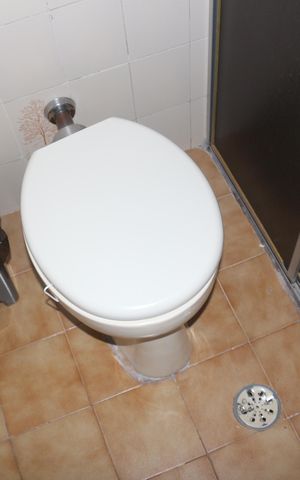 Casa à venda com 176m², 3 quartos e 2 vagasBanheiro 1