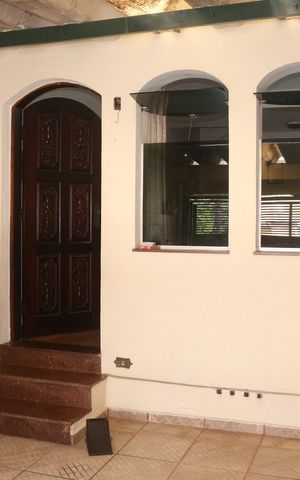 Casa à venda com 176m², 3 quartos e 2 vagasGaragem