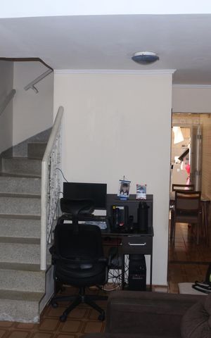 Casa à venda com 176m², 3 quartos e 2 vagasSala