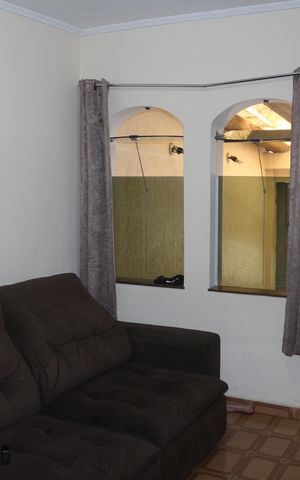 Casa à venda com 176m², 3 quartos e 2 vagasSala