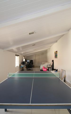 Casa à venda com 260m², 3 quartos e 3 vagasÁrea comum