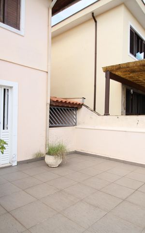 Casa à venda com 260m², 3 quartos e 3 vagasCobertura