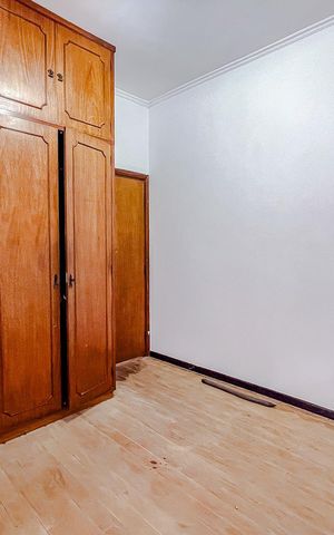 Casa à venda com 283m², 5 quartos e 2 vagasQuarto 2