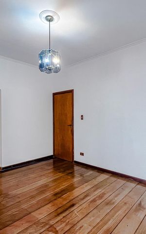Casa à venda com 283m², 5 quartos e 2 vagasSala
