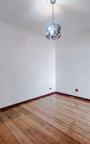 Casa à venda com 283m², 5 quartos e 2 vagasSala