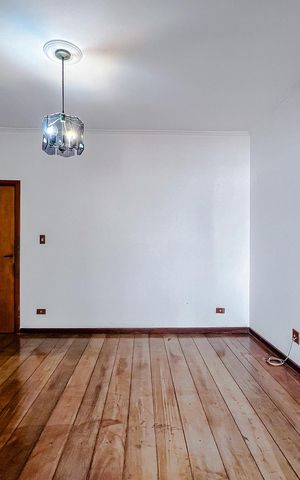 Casa à venda com 283m², 5 quartos e 2 vagasSala
