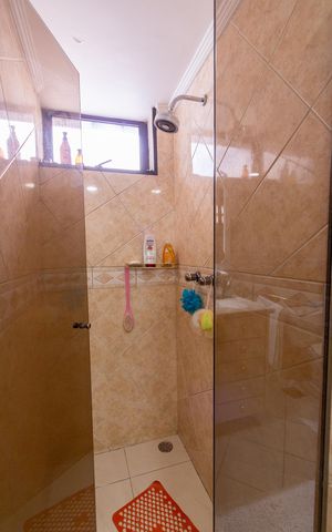 Apartamento à venda com 205m², 3 quartos e 1 vaga Apartamento à venda com 205m², 3 quartos e 1 vagaBanheiro da Suíte
