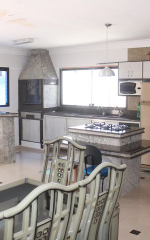 Apartamento à venda com 315m², 4 quartos e 4 vagasEspaço Gourmet