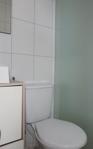 Apartamento à venda com 43m², 2 quartos e 1 vagaBanheiro Corredor