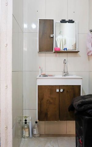 Casa à venda com 197m², 4 quartos e 2 vagasBanheiro da suíte 2