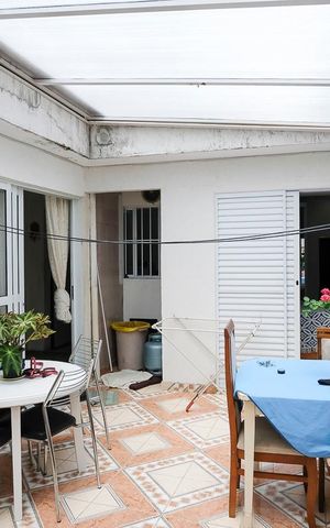 Casa à venda com 197m², 4 quartos e 2 vagasQuintal