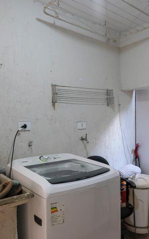 Casa à venda com 197m², 4 quartos e 2 vagasÁrea de serviço