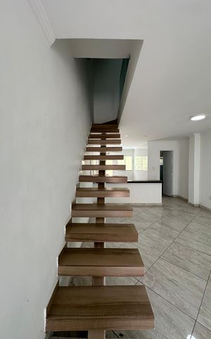 Casa de condomínio à venda com 140m², 2 quartos e 1 vaga Casa de condomínio à venda com 140m², 2 quartos e 1 vagaSala