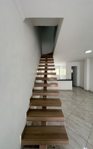 Casa de condomínio à venda com 140m², 2 quartos e 1 vaga Casa de condomínio à venda com 140m², 2 quartos e 1 vagaSala