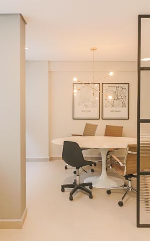 Apartamento para alugar com 37m², 2 quartos e 1 vaga Apartamento para alugar com 37m², 2 quartos e 1 vagaÁrea comum - Sala de Reuniões