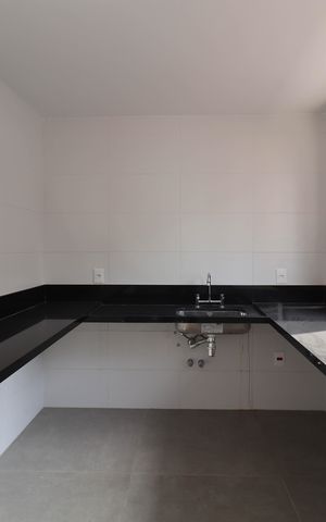 Casa de condomínio à venda com 276m², 3 quartos e 3 vagas Casa de condomínio à venda com 276m², 3 quartos e 3 vagasCozinha