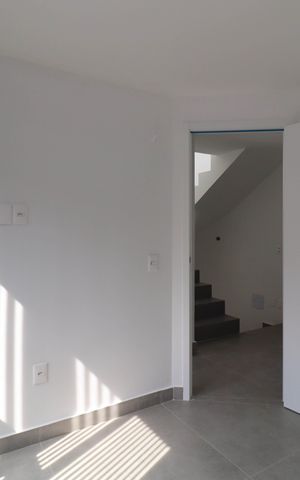 Casa de condomínio à venda com 276m², 3 quartos e 3 vagas Casa de condomínio à venda com 276m², 3 quartos e 3 vagasQuarto 1