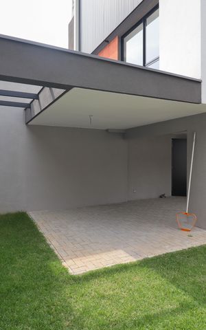 Casa de condomínio à venda com 276m², 3 quartos e 3 vagas Casa de condomínio à venda com 276m², 3 quartos e 3 vagasÁrea gourmet