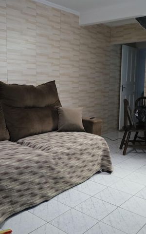 Casa à venda com 110m², 3 quartos e 2 vagasSala