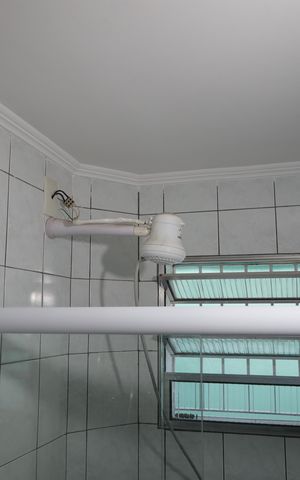 Casa à venda com 110m², 3 quartos e 2 vagasBanheiro