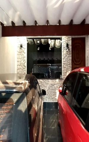 Casa à venda com 150m², 3 quartos e 2 vagas