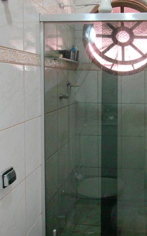 Casa à venda com 226m², 4 quartos e 2 vagasBanheiro da Suíte