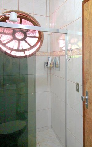 Casa à venda com 226m², 4 quartos e 2 vagasBanheiro da Suíte