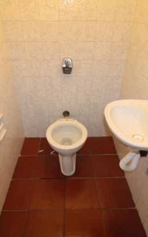 Casa para alugar com 210m², 3 quartos e 4 vagasÁrea comum- Banheiro