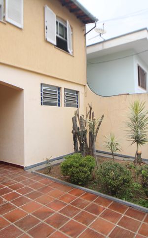 Casa para alugar com 210m², 3 quartos e 4 vagasGaragem