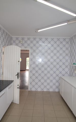 Casa para alugar com 210m², 3 quartos e 4 vagasCozinha