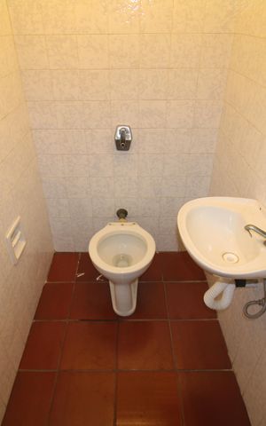 Casa para alugar com 210m², 3 quartos e 4 vagasÁrea comum- Banheiro