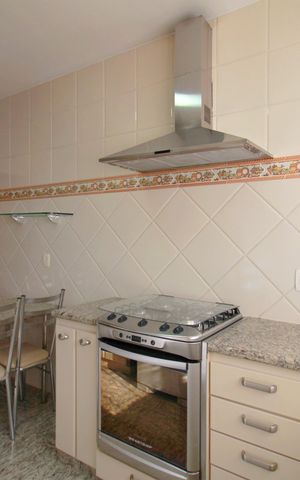 Apartamento para alugar com 150m², 3 quartos e 2 vagasCozinha