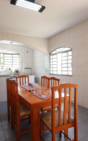 Casa à venda com 171m², 3 quartos e 3 vagasCopa e Cozinha