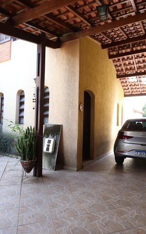 Casa à venda com 171m², 3 quartos e 3 vagasGaragem