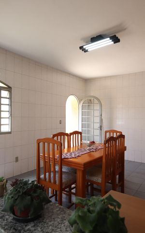Casa à venda com 171m², 3 quartos e 3 vagasCopa e Cozinha