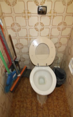 Casa à venda com 167m², 3 quartos e 4 vagasÁrea de Serviço - Banheiro