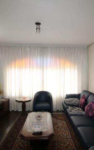 Casa à venda com 167m², 3 quartos e 4 vagasSala