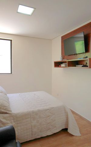 Casa à venda com 270m², 4 quartos e 4 vagasSuite