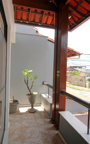 Casa à venda com 270m², 4 quartos e 4 vagasVaranda da Sala