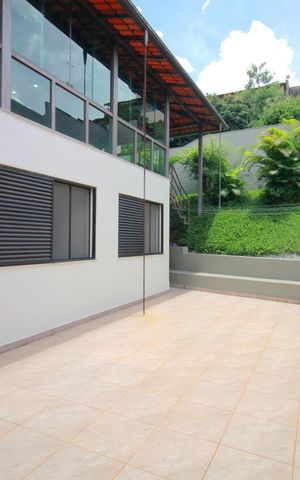 Casa à venda com 270m², 4 quartos e 4 vagasJardim