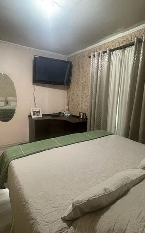 Casa à venda com 200m², 3 quartos e 2 vagas Casa à venda com 200m², 3 quartos e 2 vagasQuarta 1