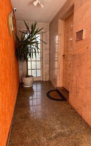 Casa à venda com 200m², 3 quartos e 2 vagas Casa à venda com 200m², 3 quartos e 2 vagasHall de Entrada