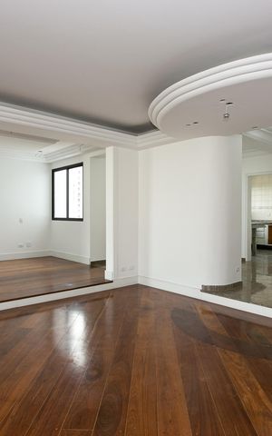 Apartamento à venda com 286m², 4 quartos e 3 vagas Apartamento à venda com 286m², 4 quartos e 3 vagasSala 1