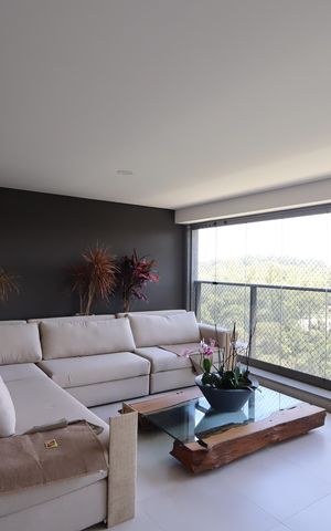 Apartamento à venda com 265m², 4 quartos e 4 vagasVaranda da Sala