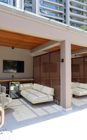 Apartamento à venda com 265m², 4 quartos e 4 vagasÁrea comum - Piscina
