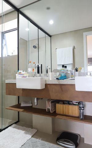 Apartamento à venda com 265m², 4 quartos e 4 vagasBanheiro da Suíte Principal