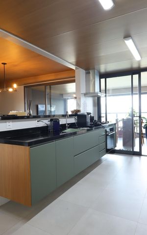 Apartamento à venda com 265m², 4 quartos e 4 vagasCozinha