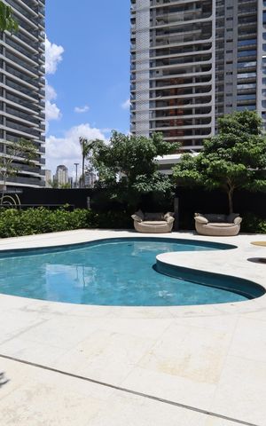 Apartamento à venda com 265m², 4 quartos e 4 vagasÁrea comum - Piscina