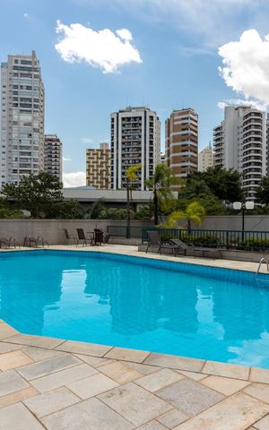 Apartamento para alugar com 350m², 4 quartos e 5 vagasÁrea comum - Piscina Adulto