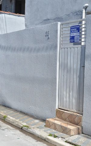 Casa para alugar com 60m², 1 quarto e sem vagaFachada